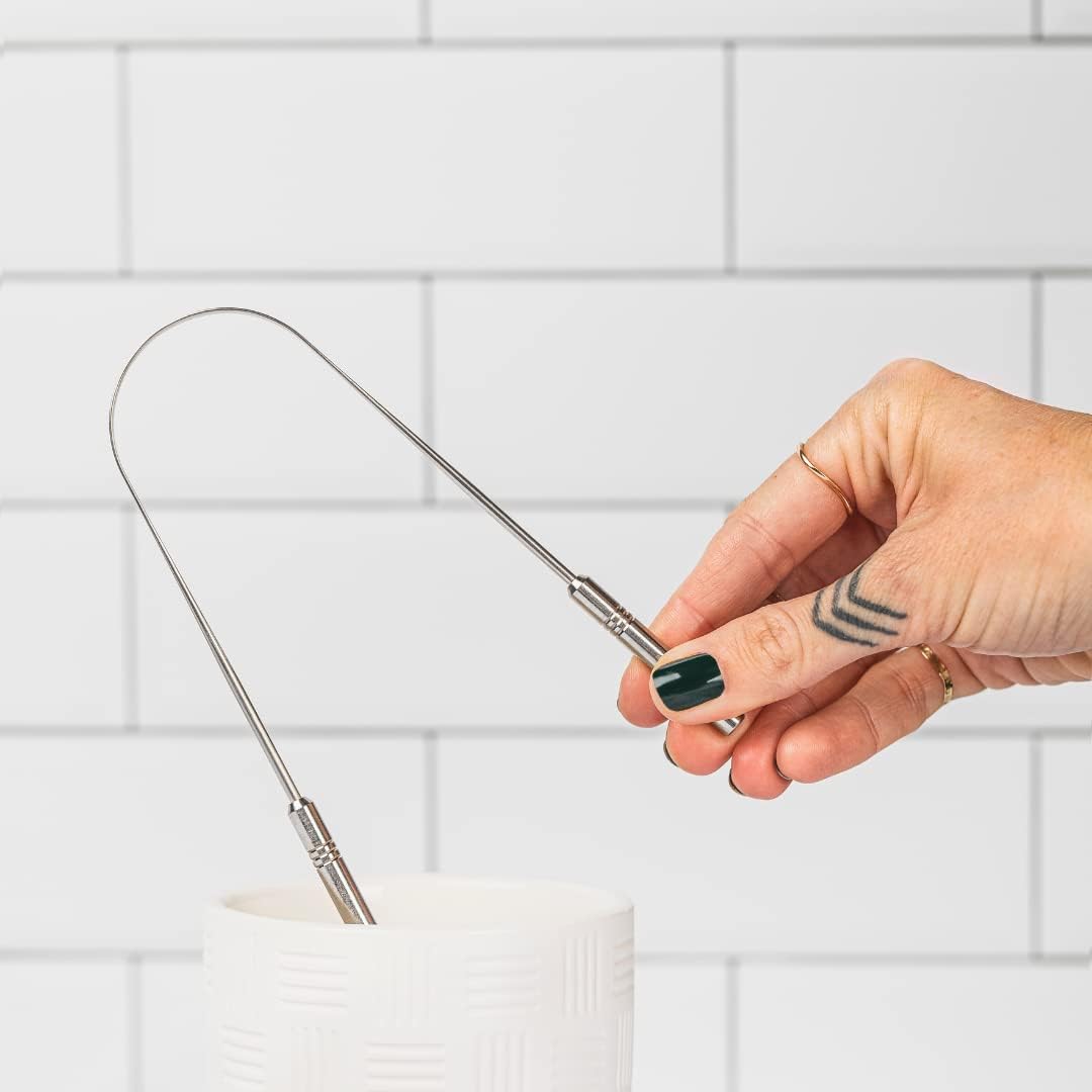 Terra & Co. Gentle Green Oil Pulling and Tongue Scraper | with Hydroxyapatite for Strong Enamel, Healthy Gums | Reduce Bad Breath