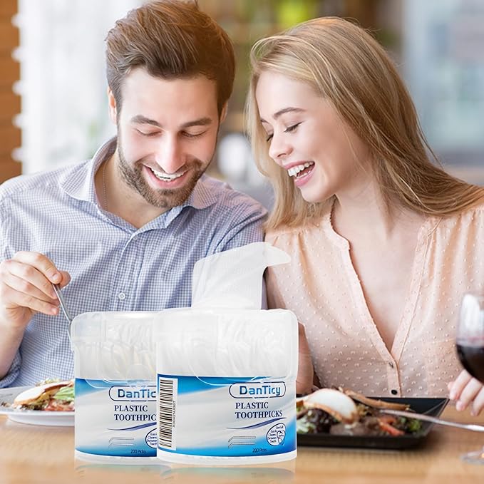 Interdental Toothpicks, Disposable Plastic Curved Hook Toothpicks, Ultra Teeth Cleaning Tool for Daily Care of Removes Plaque and Debris Between Your Teeth 600PCS (Pack of 3)