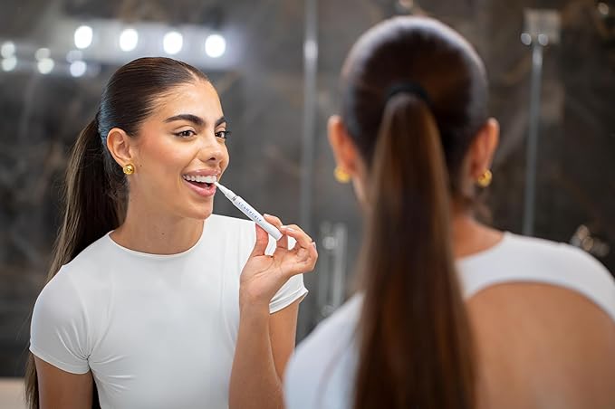 Premium Teeth Whitening Pen with Pro Whitening Gel 4ML (0.14fl oz) Professional Pen Solution with Hydrogen Peroxide Gel Refill for Teeth, Convenient & Travel-Friendly Stick Design for Adults