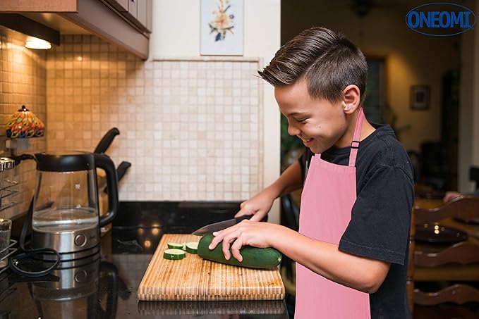 Kids Apron, Medium, 100% Cotton With An Adjustable Strap to fit All Ages