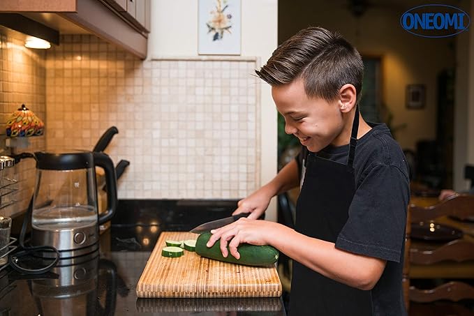 Kids Apron, Medium, 100% Cotton With An Adjustable Strap to fit All Ages