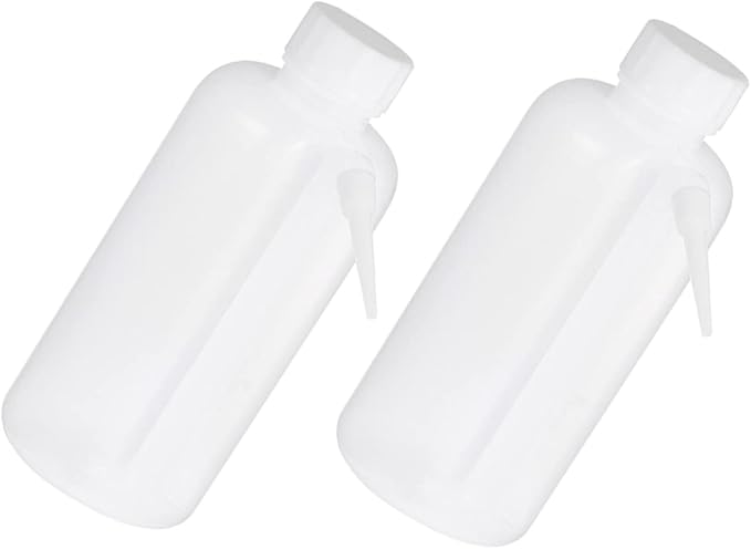 500ml Plastic Wash Bottle Squeeze Top Portable Rinse Bottle for Cleaning and Watering Wide Mouth Design for Easy Dispensing