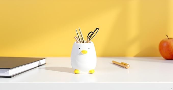 White Ceramic Chick-Shaped Toothbrush Holder, Multi-Functional Storage Cup. Suitable for Bathroom, Kitchen, Bedroom, and Office Decoration (1piece, Chick Design).
