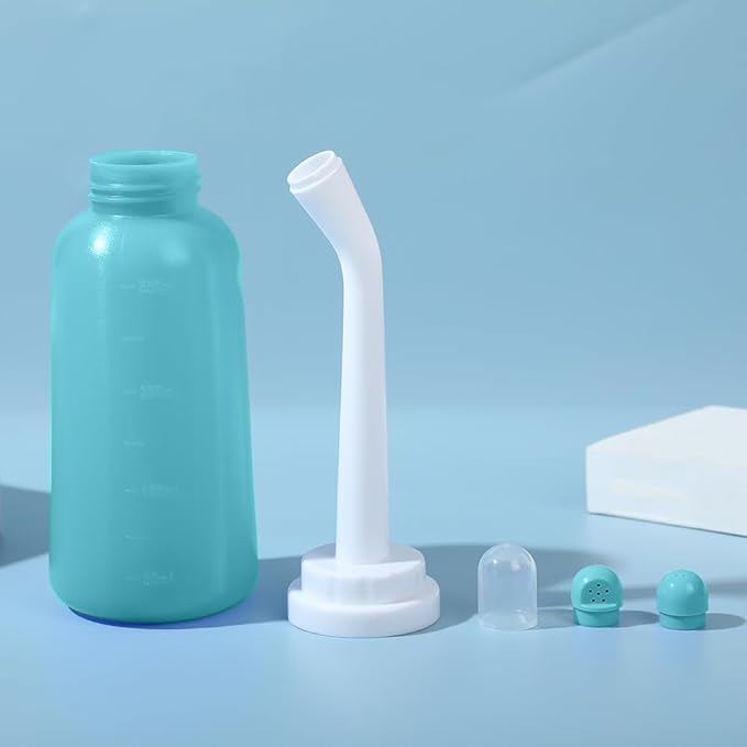 Handheld Personal Bidet Bottle, Bottle for Gentle Postpartum Care and Cleansing, Feminine Care，Personal Perineum Cleansing, 350Ml Portable Travel Bidet（Green）, Resistant to 100ºC, Bonus Bag