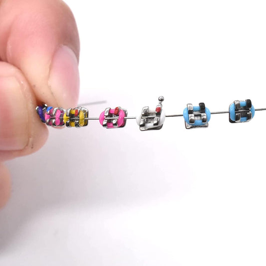 1 Pack Temporary Tooth Decoration with Metal Wires,Metal Bracket and Orthodontic Ligature Ties,Practice Props for Dental Students,Orthodontist Explain Props （ Multiple Colors）