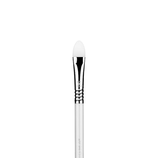 Sigma Beauty S02 Spatula Skincare Brush – Silicone Skincare Tool for Applying Skincare Products to Face and Skin, Face Mask Brush Applicator for Creams, Serums, and Masks (1 Pc)
