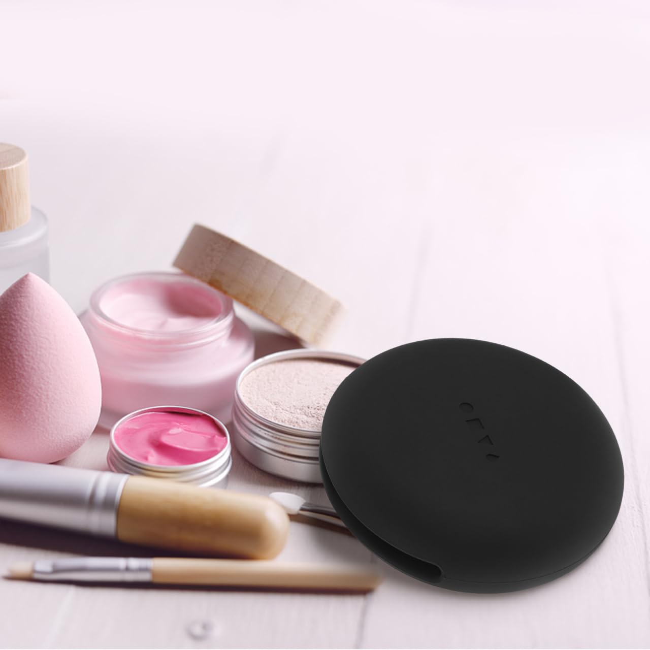 Beaupretty Makeup Puff Case Travel Silicone Puff Holder Portable Face Container for Women Girls Black