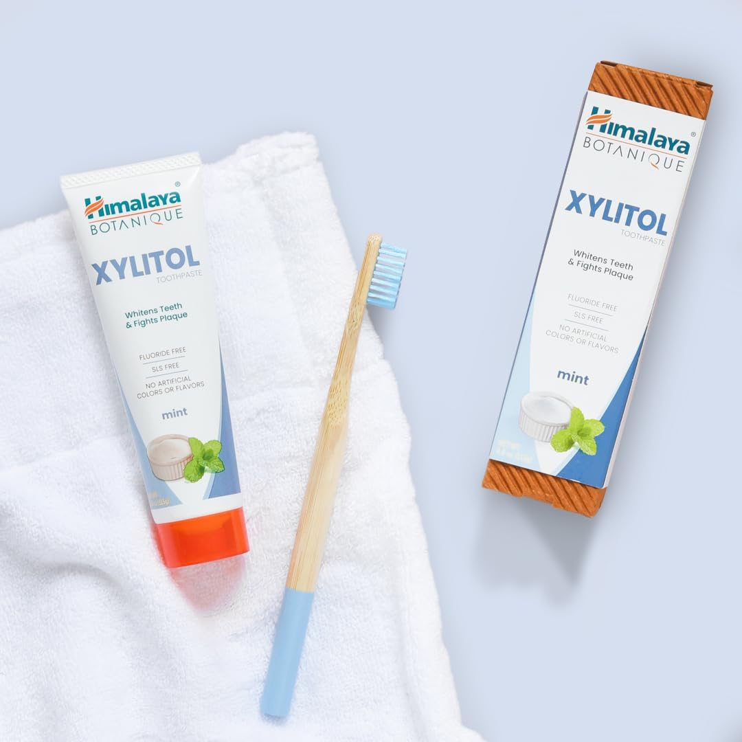 Himalaya Botanique Whitening Antiplaque Toothpaste with Xylitol, Fluoride Free, for Plaque Reduction & Gentle Whitening, 4 oz, 4 Pack