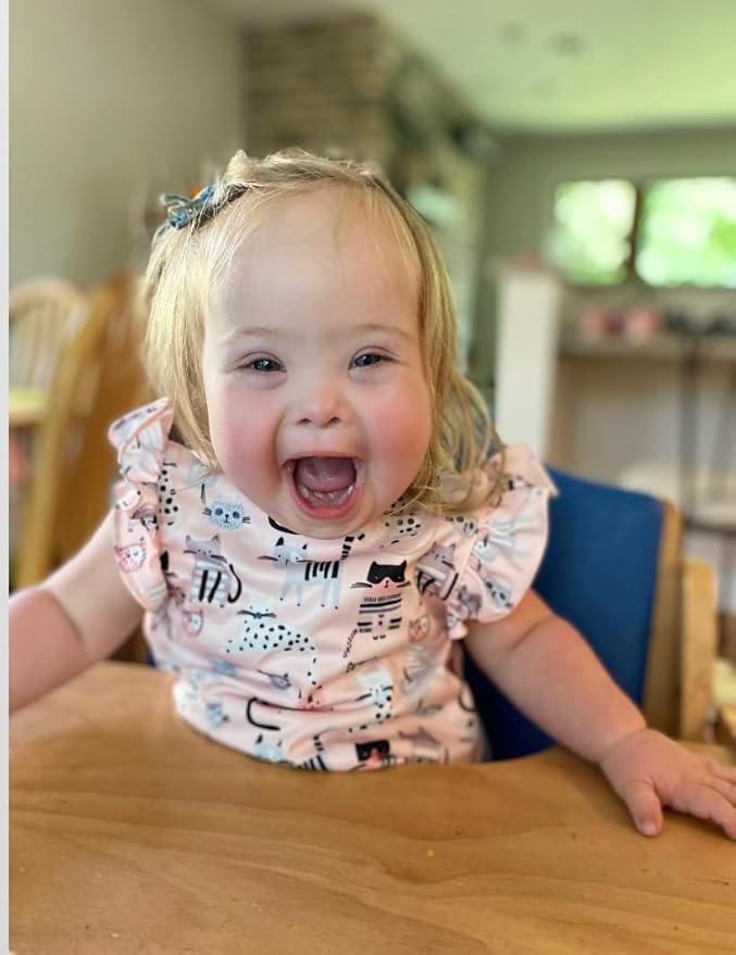 BapronBaby Kitty Bapron - No Neck Tie Safer Bib for Baby & Toddler - Soft Waterproof Stain Resistant - Machine Washable - Sz Baby/Toddler 6m-3T