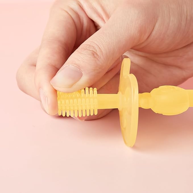 haakaa 360° Silicone Baby Toothbrush – 100% Soft Food Grade Silicone, BPA-Free, Suction Base, Safe for Babies 6 Months+, Gentle Gum and Teeth Cleaning for Infants, Gum Massager (Banana)