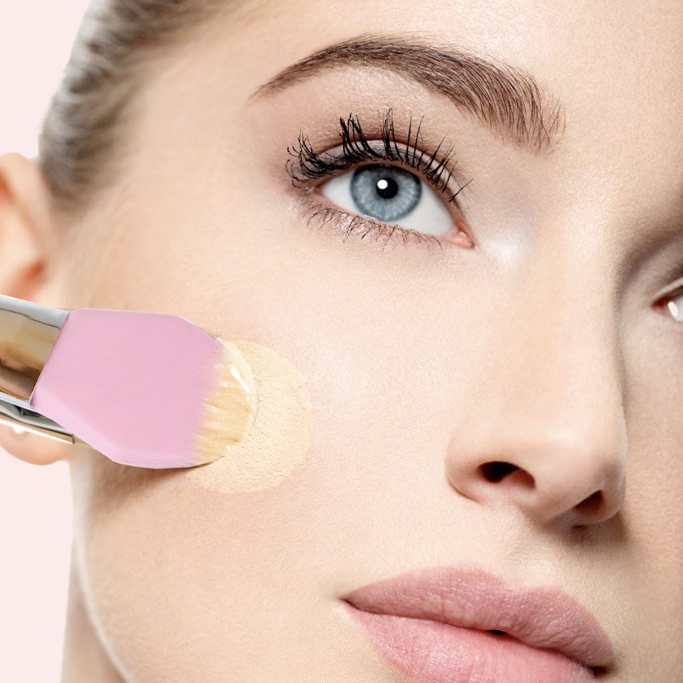 StansOut Foundation Applicator - Liquid Foundation Brush, for Cream or Powder - Easy to Clean - Travel-Friendly, Durable - Ideal for Professional Makeup Results - Pointed Shape, Smooth Silicone Edge