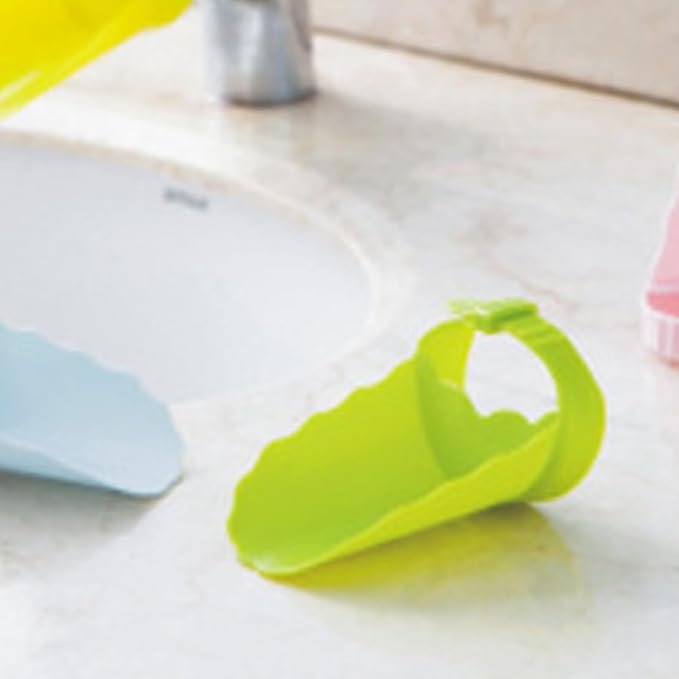 Faucet Extender for Toddlers,Generic Kids Faucet Extender Sink Extender for Kids Hand Washing, Suitable for Bathroom, Bathtub Sink, Fits Most Faucets(Green)