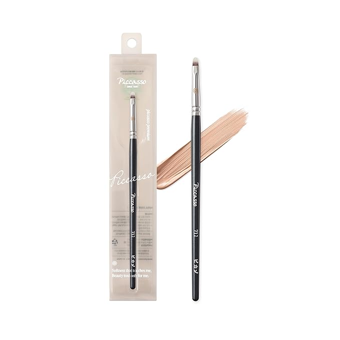 Piccasso 712 Concealer Brush – Precision Brush for Spot Coverage, Under Eye Concealer, and Lip Line Detailing, Ideal for Cream and Liquid Concealers, Korean Face Makeup Tool