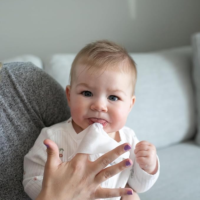 Dr. Brown's Tooth and Gum Healthy Wipes, Fluoride-Free Oral Care for Babies, Grape Flavor, 30 count, 1-Pack (Packaging May Vary)