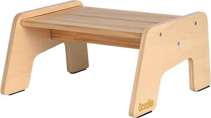 OCODILE 1-Step Wooden Step Stool for Toddlers | Kids Step Stool for Bathroom Sink, Kitchen, and Potty Training | Non-Slip Stool for Toilet Independence | Wooden Step for Children Ages 2+ Varnished