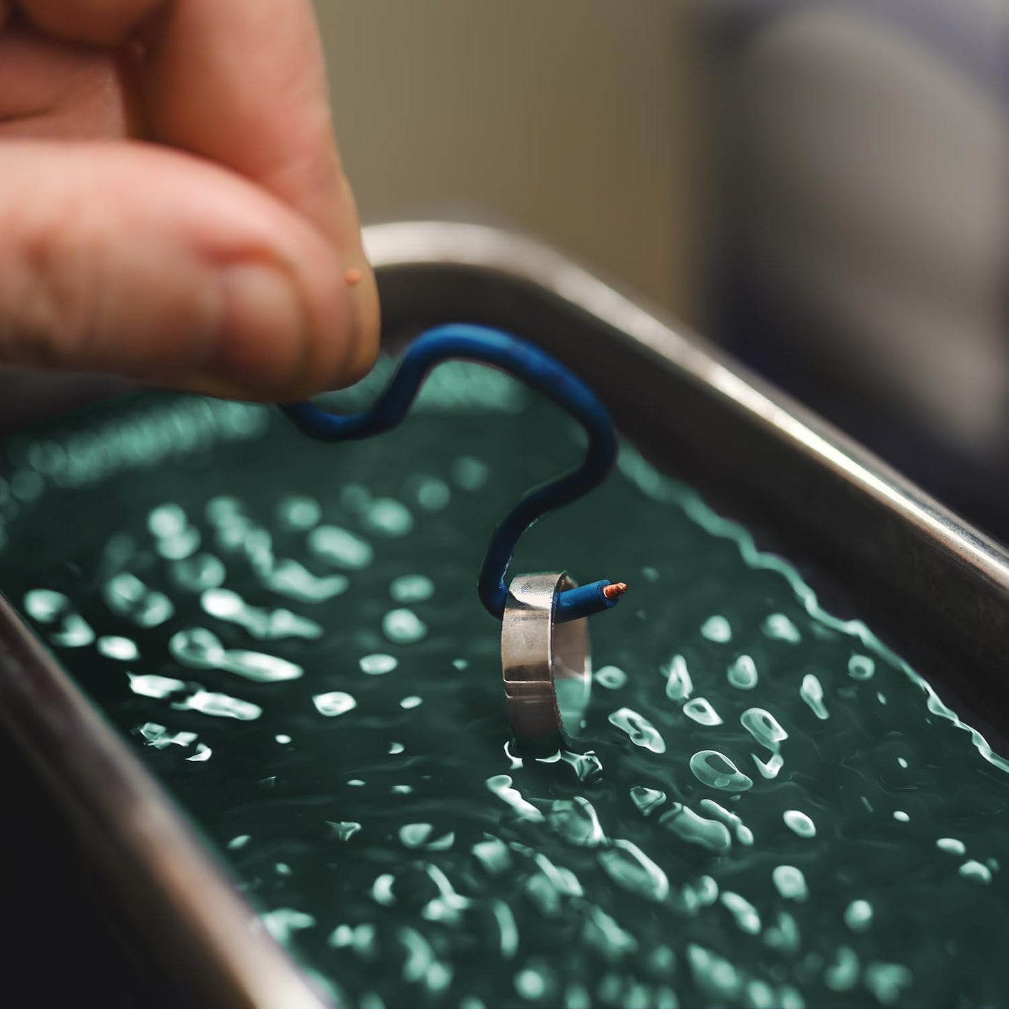 ERRECOM U-Sonic, Ultrasonic Cleaner Solution for Ultrasonic Machine Cleaners, Concentrate, Effective & Gentle Formulation for Jewels, Glasses, Aligner, Dentures, Small Accessories, 17 fl oz (500 mL)