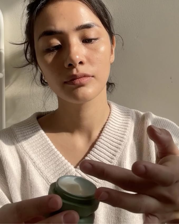 Cadence Travel Containers - Core Skincare Set - Magnetic Containers with Lids,2 Small (0.56oz) & 3 Medium (1.32oz) - Cleanser, Moisturizer, Serum, Makeup Remover & Sun Icon Labels - Eucalyptus