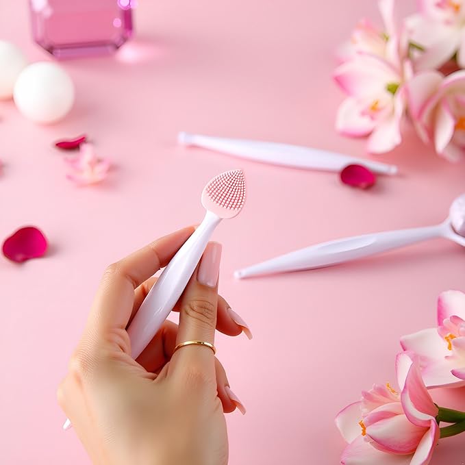 3Pcs Multicolor Lip Scrub Brush,Lip Exfoliator Brush,Silicone Lip Scrubber Exfoliator Tool, Double-Makeup Brushes and Tools,Sided Mini Silicone Brush Lip Lightening for Dark Lips,Remove Dead Skin