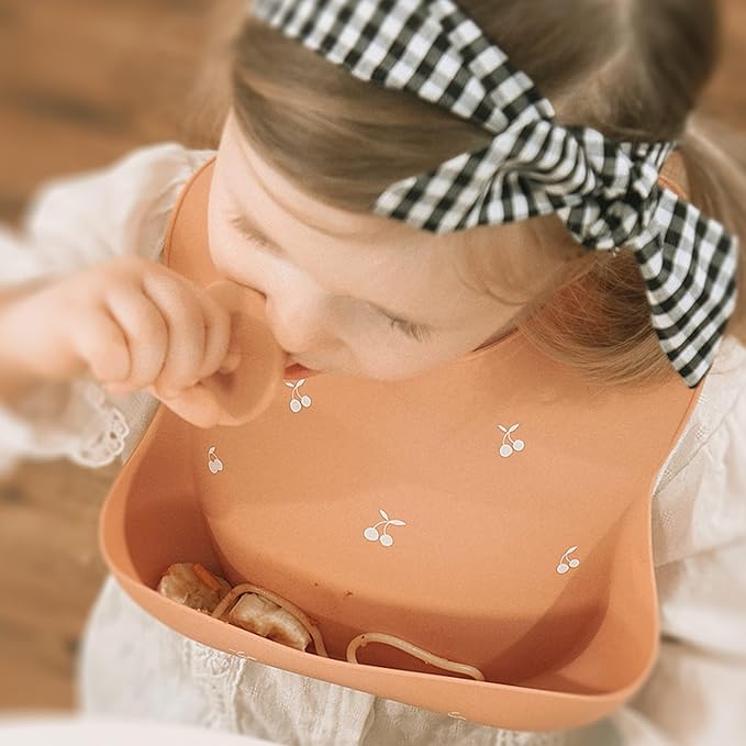 Moonkie Silicone Baby Bibs Set Of 2 | BPA Free Waterproof | Soft Flexible Adjustable Silicone Bibs for Babies & Toddlers(Light Grey/Blue Fog)