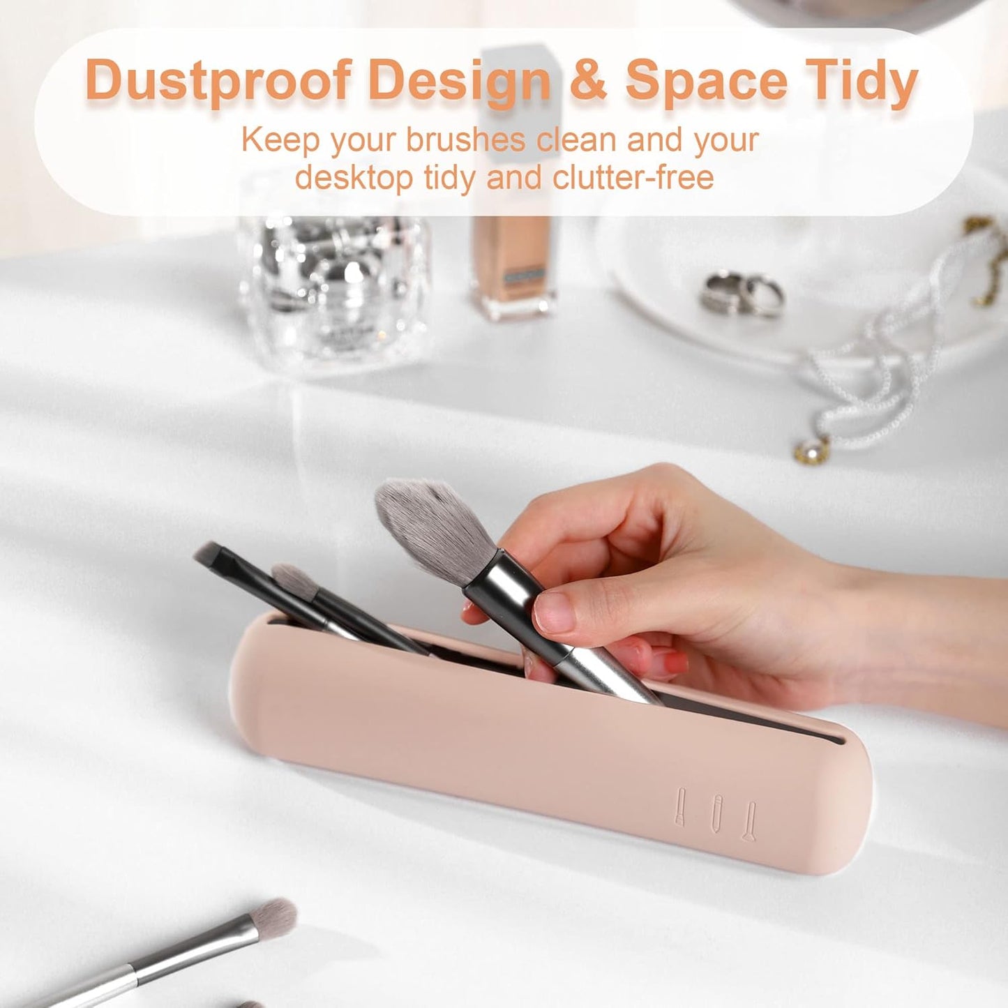 FERYES Travel Makeup Brush Holder, Magnetic Anti-fall Out Silicon Portable Cosmetic Face Brushes Holder, Soft and Sleek Makeup Tools Organizer for Travel-Khaki（7.8 * 1.89 * 0.8 Inches）
