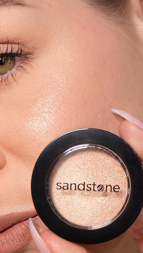 Sandstone Scandinavia Highlighter – Hypoallergenic Face Highlighter - High Glossy Face Illuminator with Natural Finish - Pearl Shimmer - Smooth silky Powder Makeup (Golden Champagne, 3 g)