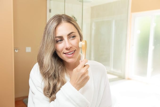 GranNaturals Manual Facial Brush Dry Brushing Scrubber - Stiff Boar Bristles for Exfoliation - Promotes Lymphatic Drainage, Deep Cleansing, Gentle Pore Cleaning for Glowing, Soft Skin - Wooden Handle