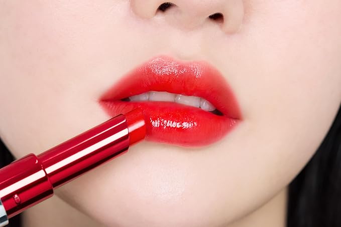 JUNG SAEM MOOL New Classic Glaze Lipstick 2.3g, High-Shine Slim Lipstick with Volumizing Menthol, Lightweight Non-Sticky Glassy Finish, Nourishing Lip Care, Korean Lip Makeup (Apple-Flirting)