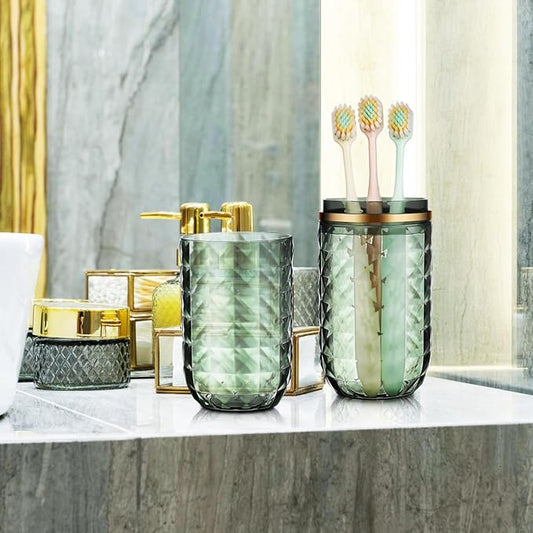 Didiseaon Travel Toothbrush Case with Cover, Green Portable Toothbrush Holder and Rinse Cup Dual Use Compact for Travel Bathroom Storage