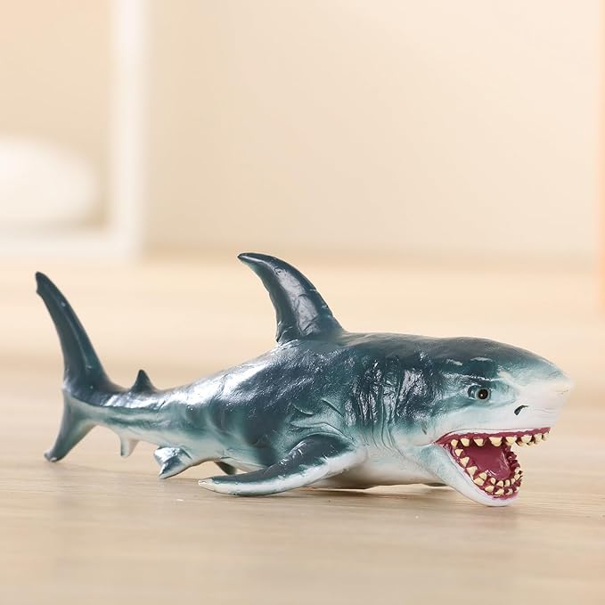 Gemini&Genius Sea Animal Great White Shark Action Figure Megalodon Shark Model Toy Soft Rubber Realistic Ocean Shark Educational and Role Play Toys for Kids and Collectors (Great White Shark)