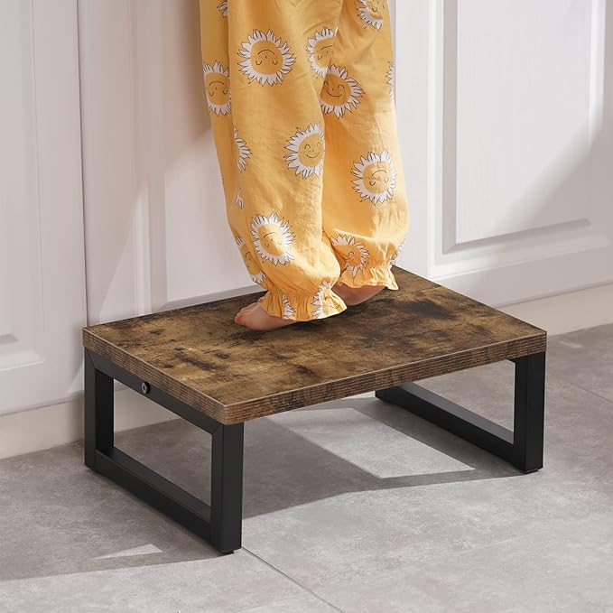 Snughome Wooden Step Stools for Kids, Solid Portable Wooden Bedside Step Stool Adults Hold Up to 350 lb, One Step Foot Stool for Kitchen, Bedroom, Living Room, Bathroom - Self-Assembly(Rustic Brown)