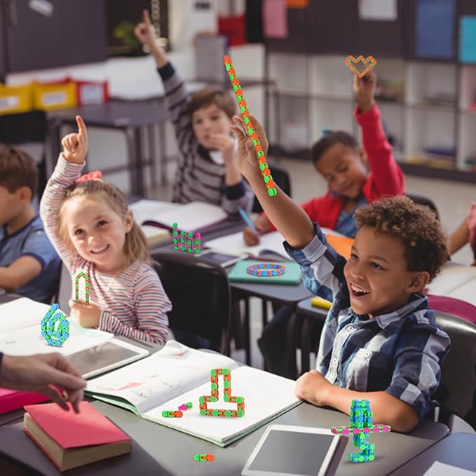 8Pcs 24Links Fidgets Wacky Tracks Fidget Toys for Kids Classroom Students Gifts School Stocking Stuffers Plastic Sensory Autism Snap Fidget Click Snake Toys for Adults Travel Stress Relief 11inch