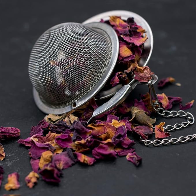 MagJo Naturals Red Rose Petals, Dried, Culinary Grade A, Harvested from Faiyum Oasis in Egypt (4 oz)