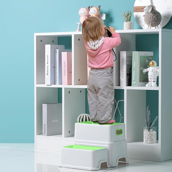 Victostar Toddler Step Stool,2 Kids Step Stool for Bathroom Sink,Baby Potty Stool with Anti-Slip Surface and Rubber Bottom,Plastic Stool with Handle for Toilet Potty Training Bathroom Kitchen