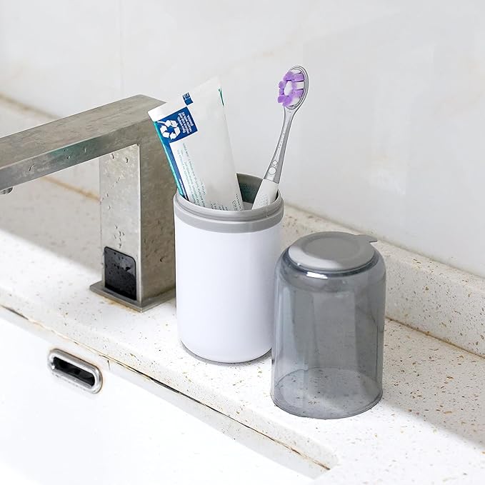Toothbrush Travel Case, Plastic Travel Toothbrush Holder with Drain Hole, Portable Toothpaste Toothbrush Storage Container Box for Traveling, Camping, Gym, Bathroom (Gray)