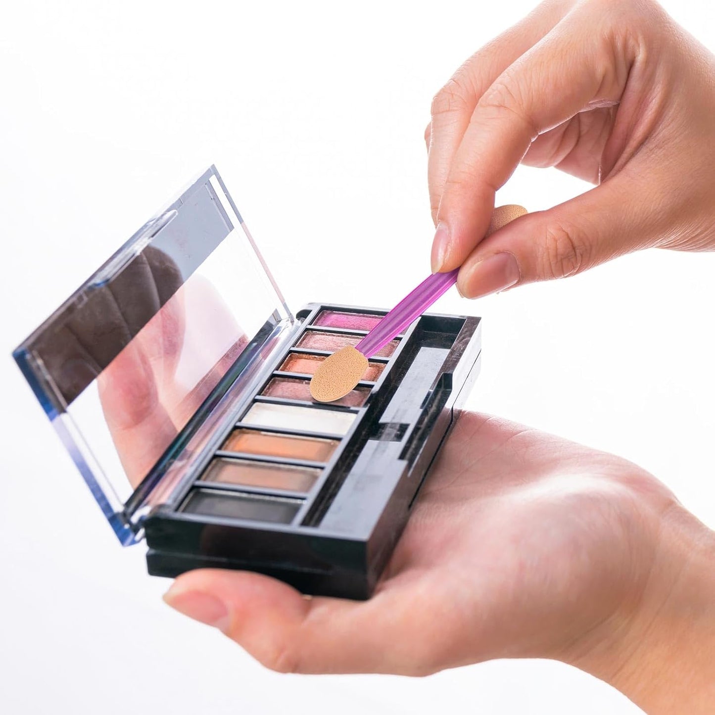 150 Eye Shadow Applicator Disposable Foam Makeup Brush Sponge Tipped Oval Eyeshadow Applicators Dual Sides with Container, Purple