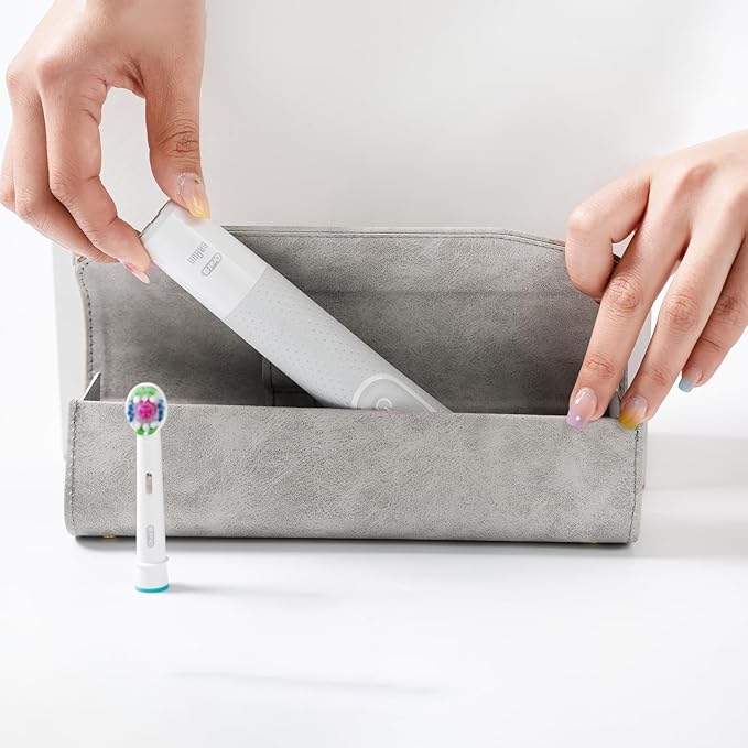 Leather toothbrush travel case, suitable for Oral-B/Oral-B Pro/Philips Sonicare electric toothbrushes, portable magnetic opening and closing protective bag