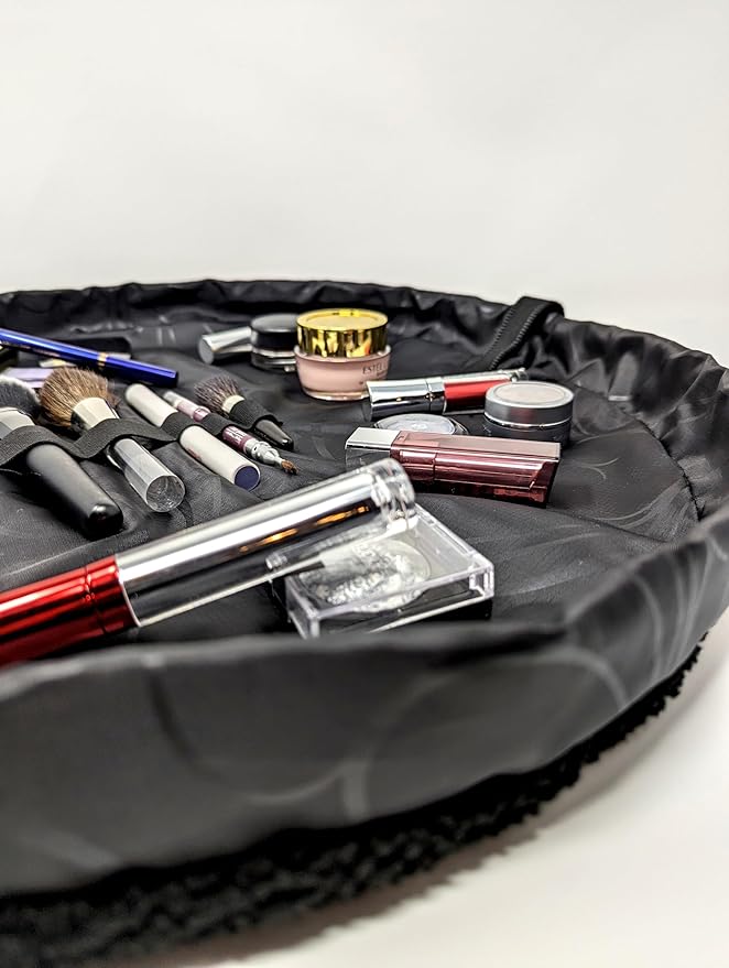 Lay-n-Go Cosmo Drawstring Cosmetic & Makeup Bag Organizer - Portable Drawstring Makeup Bag w/Zipper Pocket, Makeup Loops & More - Durable, Machine Washable Toiletry Bag (20", Comfort/Black Sherpa)