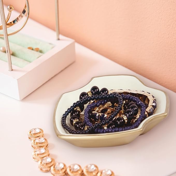 Jay Franco Harry Potter Bathroom Accessories - 2 Piece Gold Hogwarts Crest Resin Bathroom Décor and Storage Set Includes Toothbrush Holder and Soap Dish Set