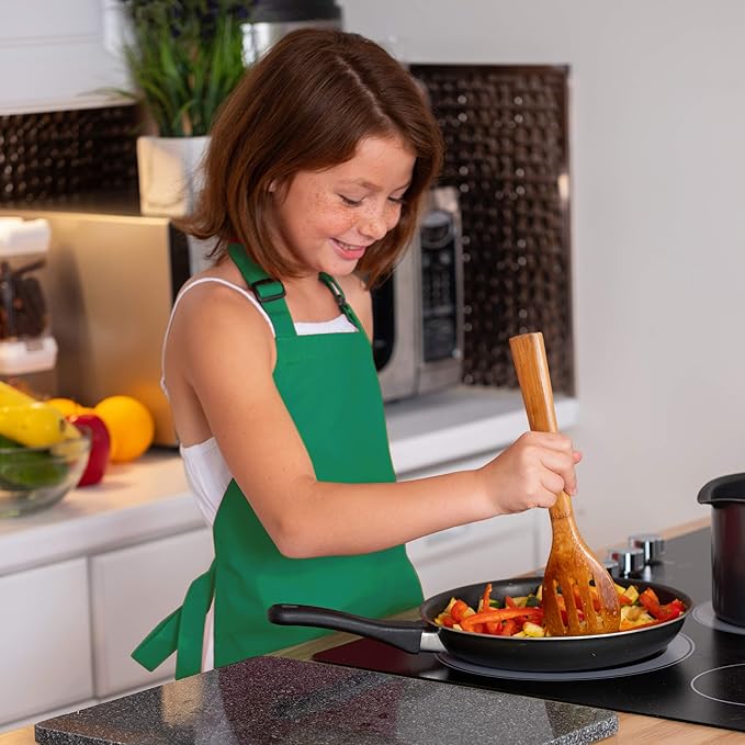 Kids Apron, Medium, 100% Cotton With An Adjustable Strap to fit All Ages