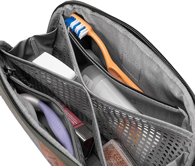 Peak Design Small Wash Pouch, Sage, Weatherproof Travel Toiletry Bag, Upright or Hanging Toiletries Kit with Pockets, Magnetic Toothbrush Pocket, Wide UltraZip Opening, Toiletry Bag for Men and Women