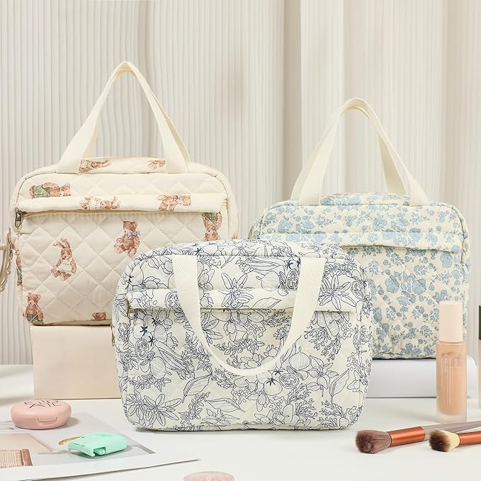 Large Size Quilted Coquette Makeup Bag, Cute Preppy Floral Cotton Travel Cosmetic Organizer Bag with Top Handle, Multi-Layer Travel Toiletry Pouch (01Lightblue Flower)