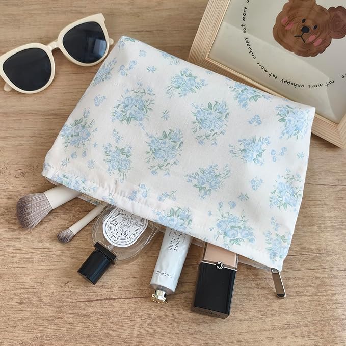 STARDW Aesthetic Floral Makeup Bag Cute Small Cosmetic Bags for Women Girls, Travel Toiletry Bag Large Capacity Zipper Makeup Pouch, Purse Organizer Pouches (Flowers Blue)