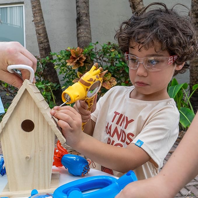 Handy Famm Real Metal Yellow Giraffe Hammer for Kids, Patented Safety Mouth Sleeve and Nail Remover, STEM DIY Tool for Children Ages 5 and Up