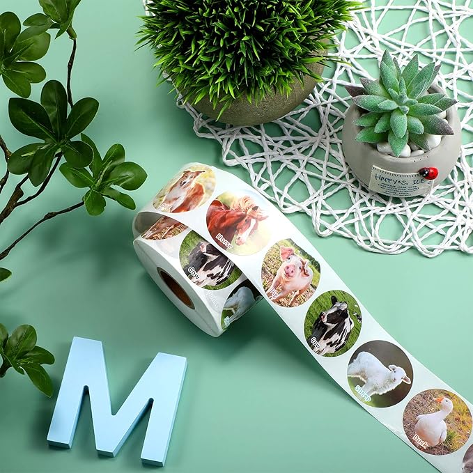 Zonon 600 Pieces Farm Animal Stickers Realistic Animal Roll Stickers Barnyard Friends Theme Label Pasters Decals Teaching Supplies for Kids Classroom Home Rewards Party Favor, 1.5 Inch