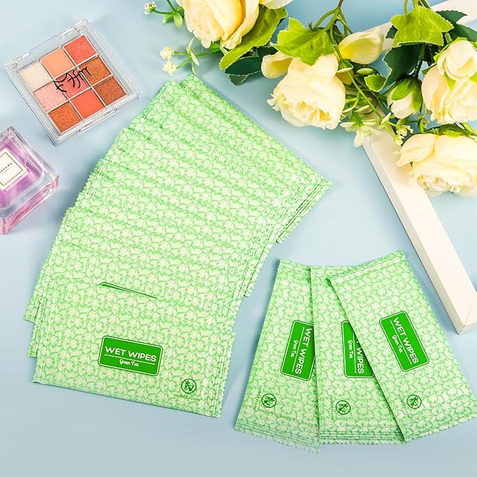 200 Pcs Wet Wipes Individually Wrapped, Personal Cleansing Wipe, Travel Size Hand Wipe, Green Tea Wipes Bulk for Homeless, Suitable for Restaurant, Wedding, Barbecue, Light Green