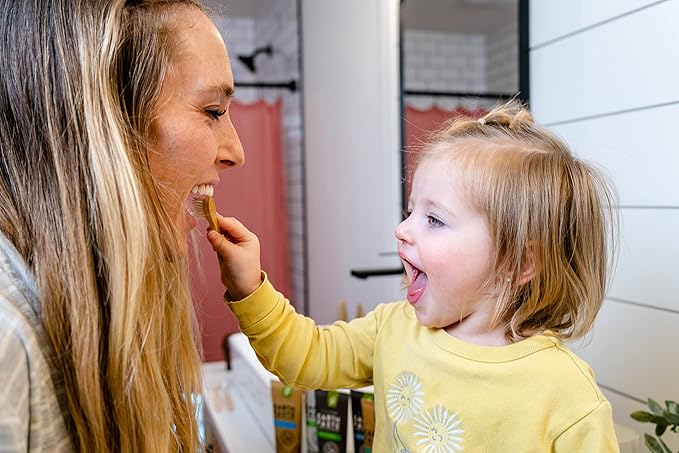 Redmond Earthpaste with Silver - Natural Non-Fluoride Toothpaste, 4 Ounce Tube (Unsweetened Spearmint)