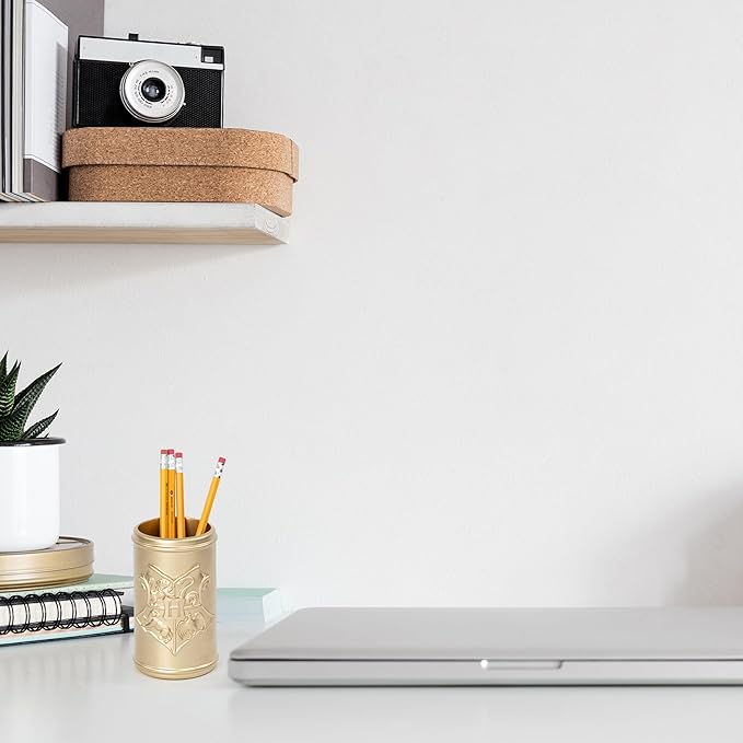 Jay Franco Harry Potter Bathroom Tumbler - Gold Resin Toothbrush/Pen Holder Features Hogwarts Crest - Bathroom Décor