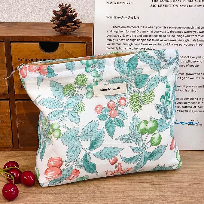 STARDW Aesthetic Floral Makeup Bag Cute Small Cosmetic Bags for Women Girls, Travel Toiletry Bag Large Capacity Zipper Makeup Pouch, Purse Organizer Pouches
