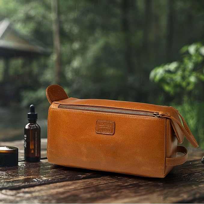 LEATHER VILLAGE Premium Leather Travel Toiletry Bag - Unisex Water-Resistant Travel Dopp Kit, Shaving & Cosmetic Organizer for Men & Women - Compact Bathroom Essentials - Tan Brown