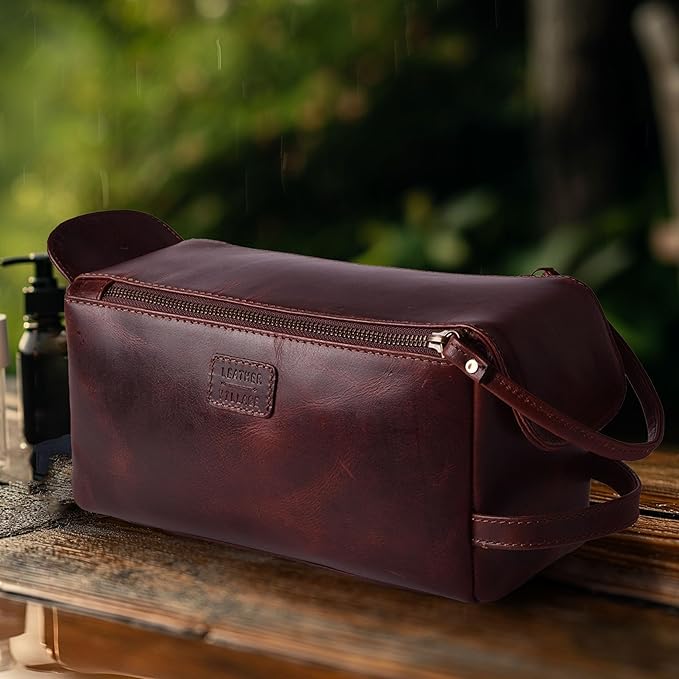 LEATHER VILLAGE Premium Leather Travel Toiletry Bag - Unisex Water-Resistant Travel Bag for Toiletries, Shaving & Cosmetic Organizer for Men & Women - Compact Bathroom Essentials - Cherry Brown